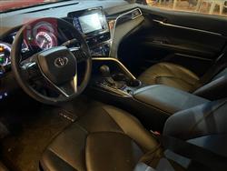 تۆیۆتا کامری